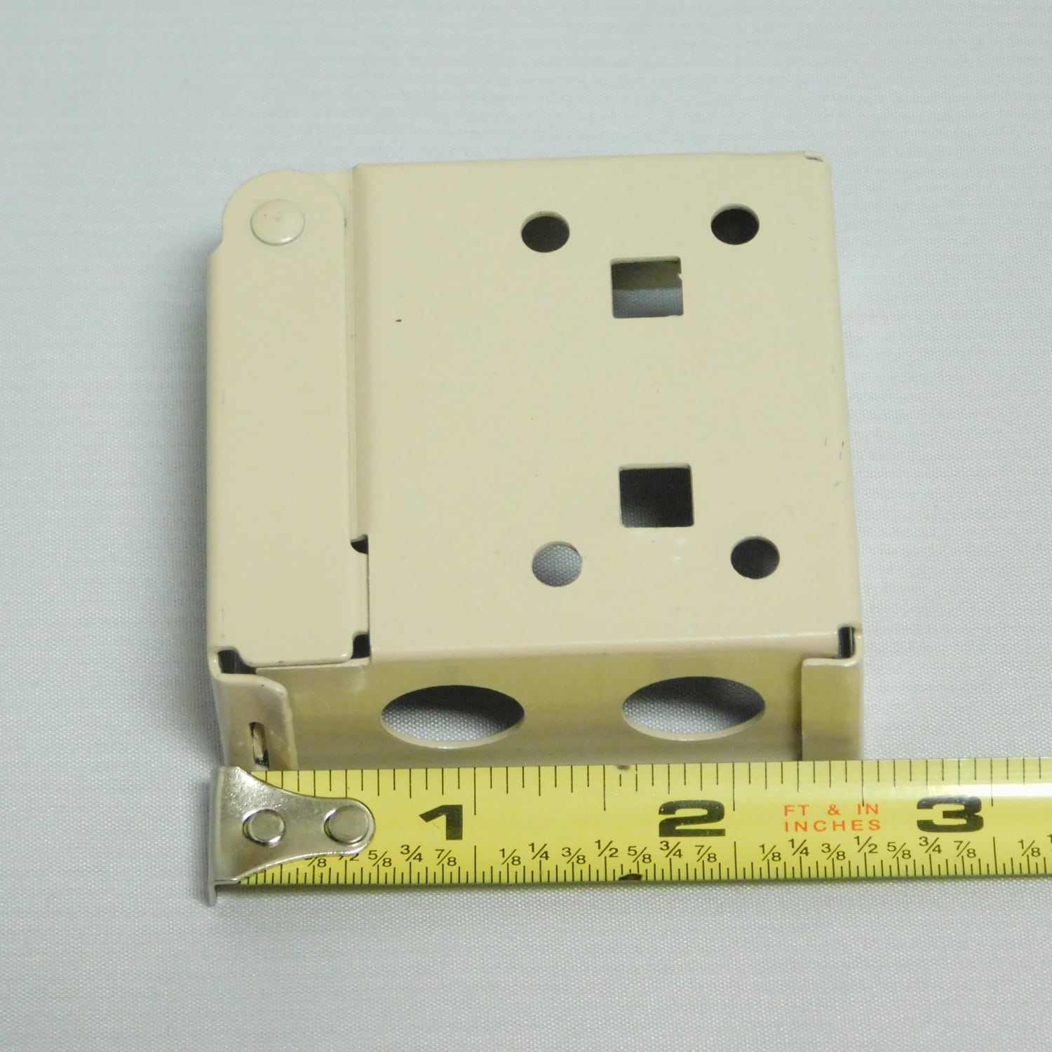 2" High Profile Horizontal Mounting Brackets 2 1/4" x 2 1/8" Tan