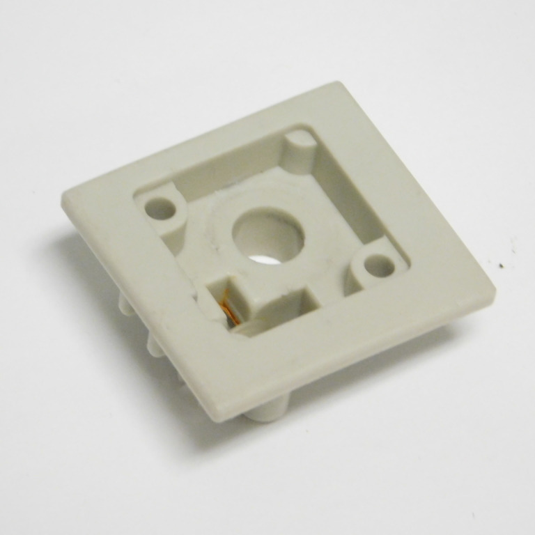 Vertical Thumb Lock Bracket Outside Mount Levolor